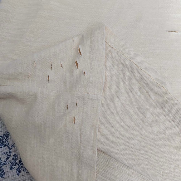 Gallery Dept. Letter Logo Broken Tank Top - Cream - Picture 5 of 8